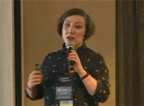 Powerful Powerless Leader